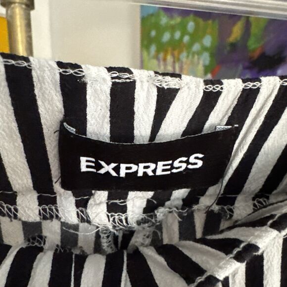 Express Culottes Crop Wide Leg Pants Oversized Pull On Black White Striped L - Picture 4 of 5